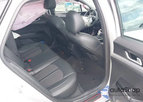 2024 Kia K5 Gt-Line z USA, uszkodzony, nr VIN 5XXG64J28RG259917